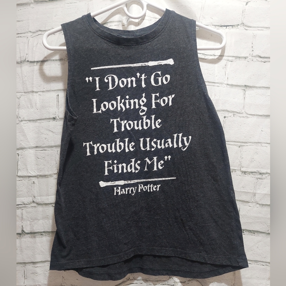 Harry Potter Women's Gray Tank Top Size Small I Don't Go Looking For Trouble GUC